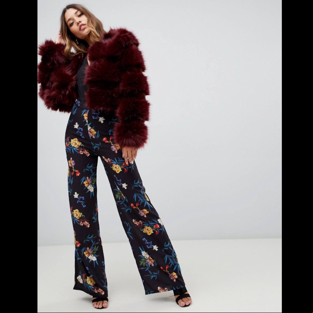 🦚 PrettyLittleThing wide leg pants in green floral 💚🌸